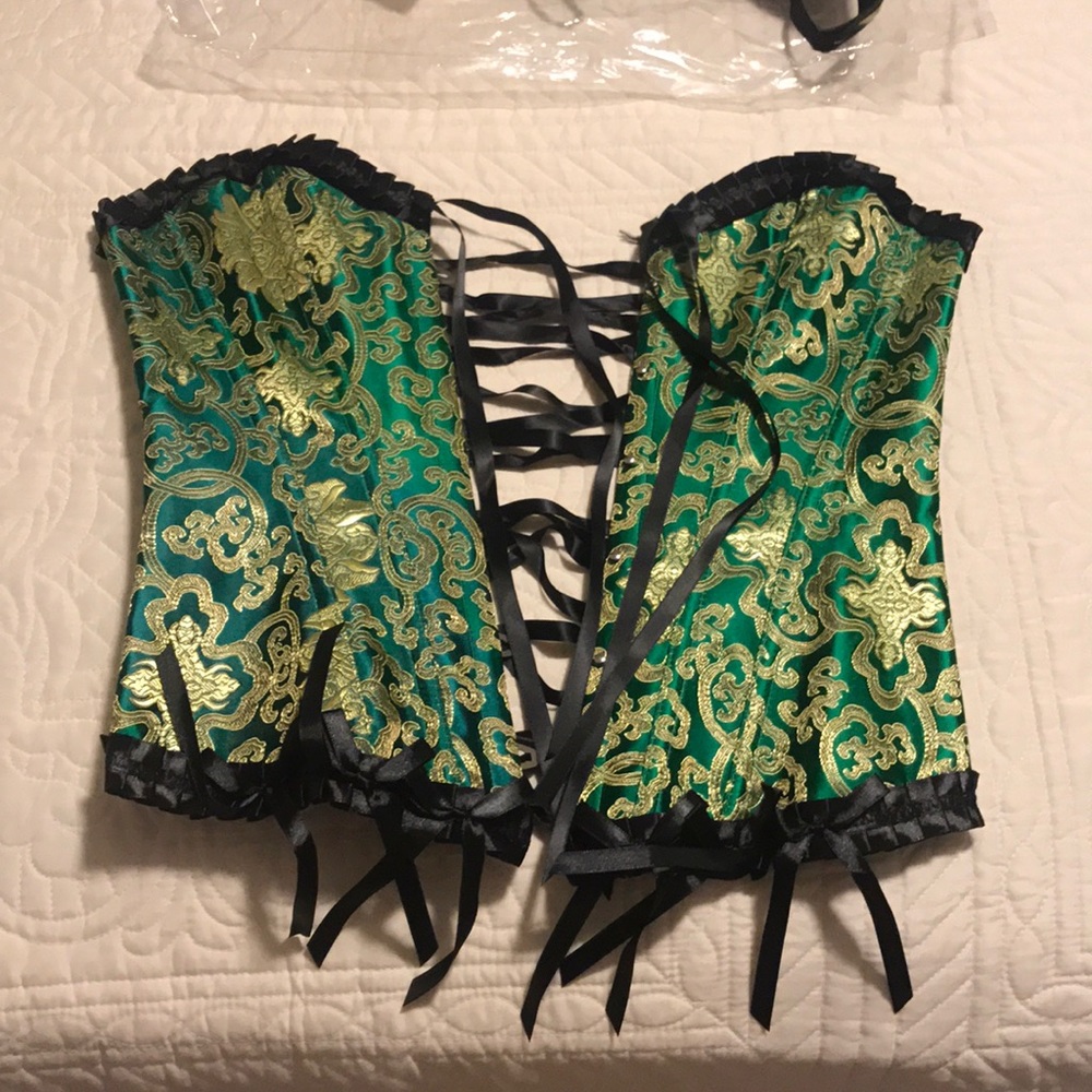 green corset